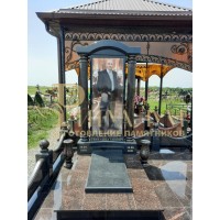 Памятники на могилу во весь рост в Краснодаре